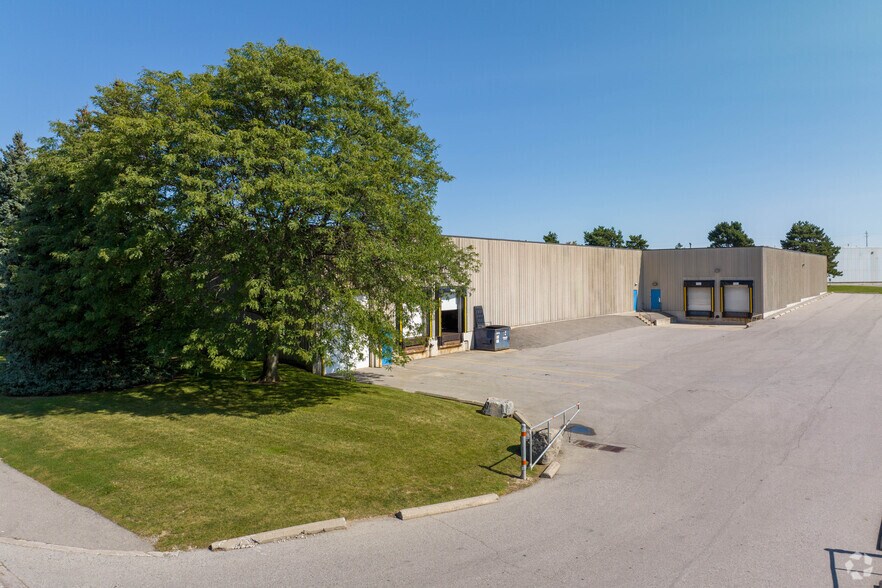 More Photos Of 585 Granite Ct, Pickering Warehouse For Sale
