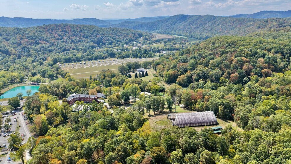 More Photos Of 158 Academy Lane Dr, Pence Springs Hotel For Sale