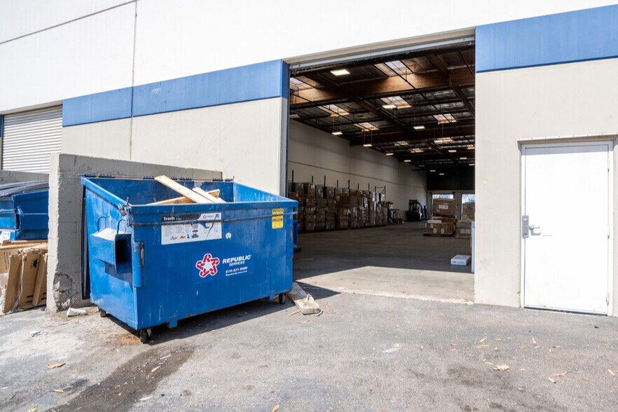 More Photos Of 775 Anita St, Chula Vista Distribution For Lease