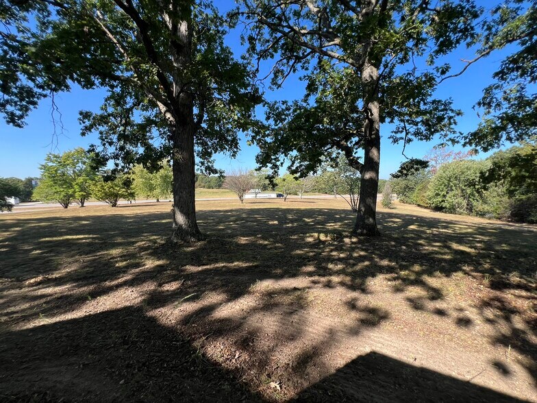 More Photos Of 6468 US Highway 63, West Plains Land For Sale