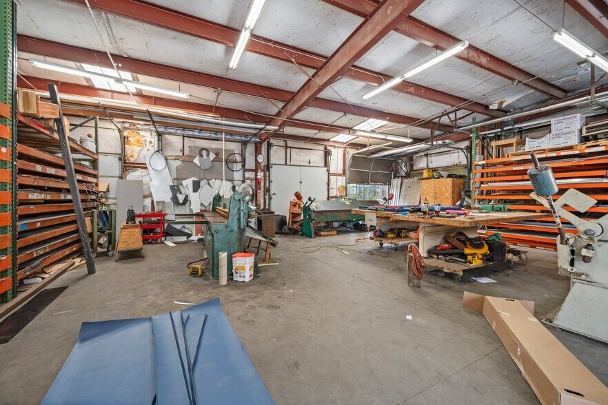 More Photos Of 1525 E Club Blvd, Durham Warehouse For Lease