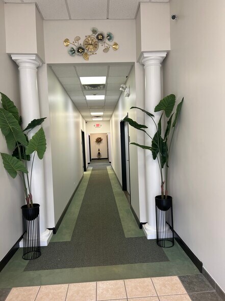 More Photos Of 616 Childs St, Wheaton General Retail For Lease