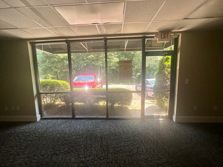 More Photos Of 4250 Keith Bridge Rd, Cumming Light Manufacturing For Lease