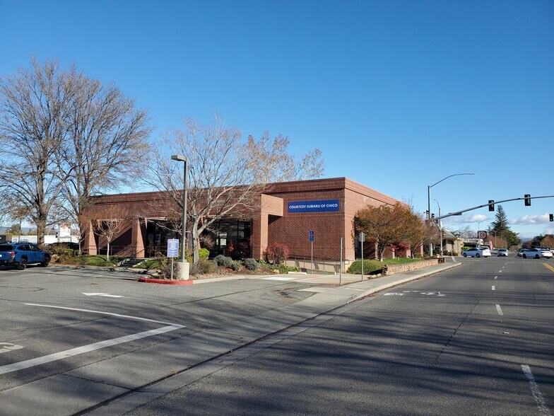 Primary Photo Of 896 East Ave, Chico General Retail For Sale