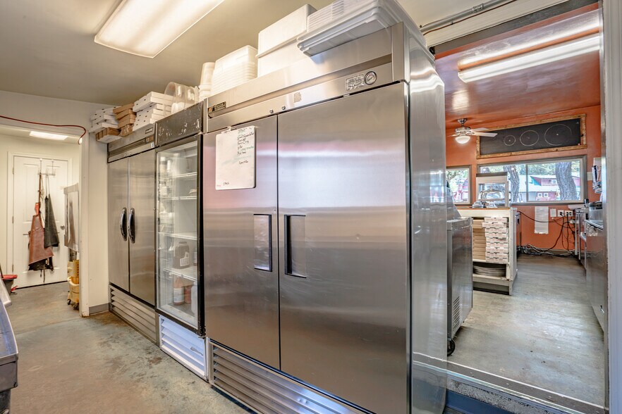 More Photos Of 4301 Nelson St, Taylorsville Restaurant For Sale