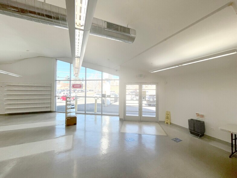 More Photos Of 6336 Leetsdale Dr, Denver Freestanding For Sale
