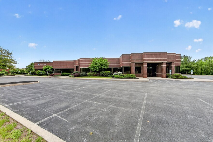 More Photos Of 470 John Young Way, Exton Unknown For Lease