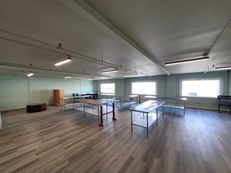 More Photos Of 145 Water St, Norwalk Light Manufacturing For Lease