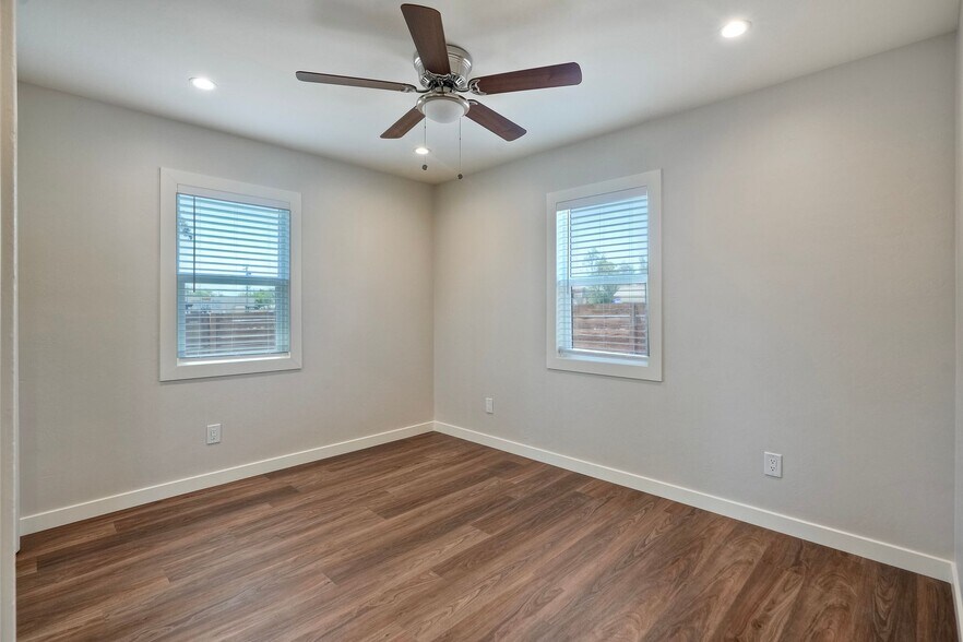 More Photos Of 1045 Main St, Ramona Freestanding For Lease