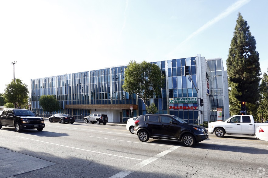 Primary Photo Of 18250 Roscoe Blvd, Northridge Medical For Lease