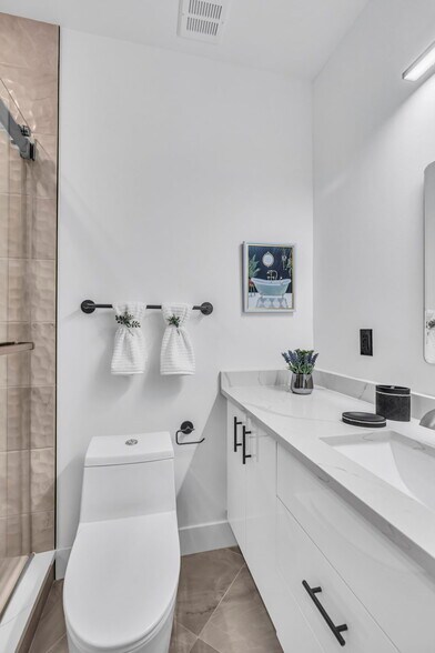 More Photos Of 1103 Fern St NW, Washington Apartments For Sale