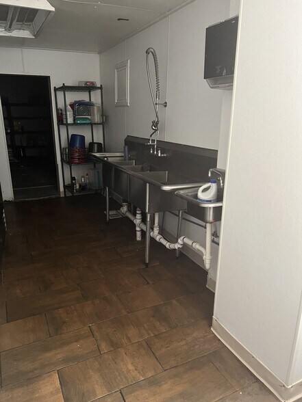 More Photos Of 110 N Wind St, Flandreau Restaurant For Sale