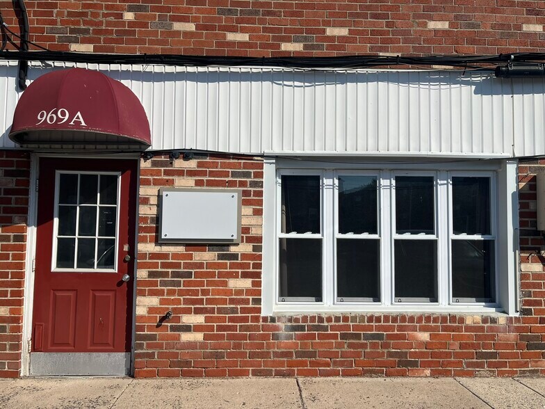 More Photos Of 957 Bristol Pike, Cornwells Heights Unknown For Lease