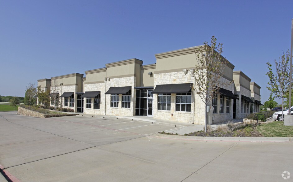 More Photos Of 2400 Highway 287 N, Mansfield Unknown For Lease
