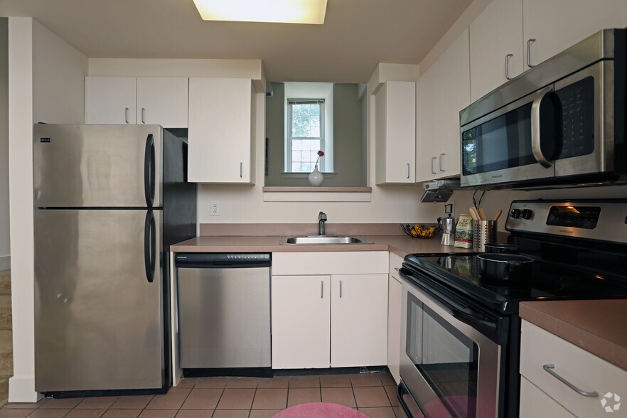 More Photos Of 4312 Main St, Philadelphia Apartments For Lease
