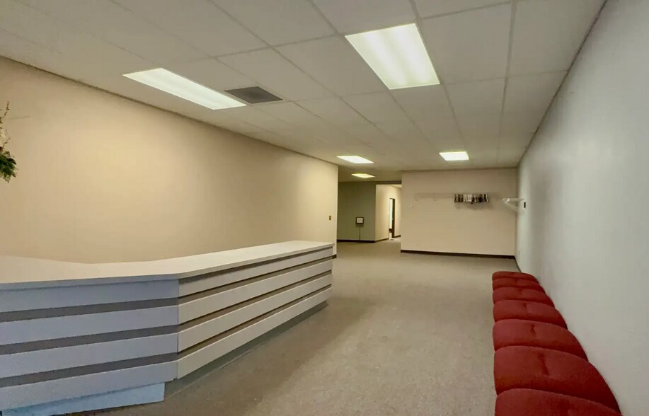 More Photos Of 1819 W Willow St, Lansing Religious Facility For Sale