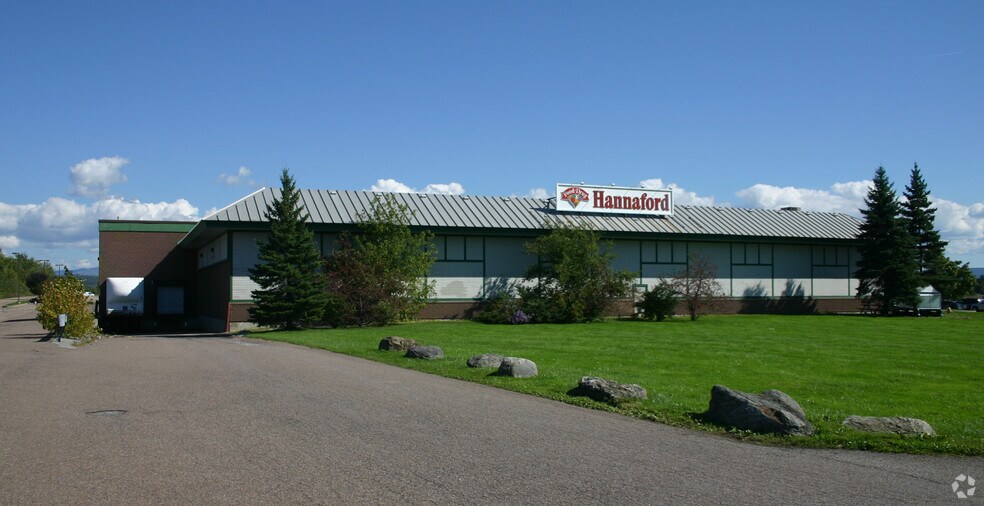 More Photos Of 21 Essex Way, Essex Junction Storefront For Lease