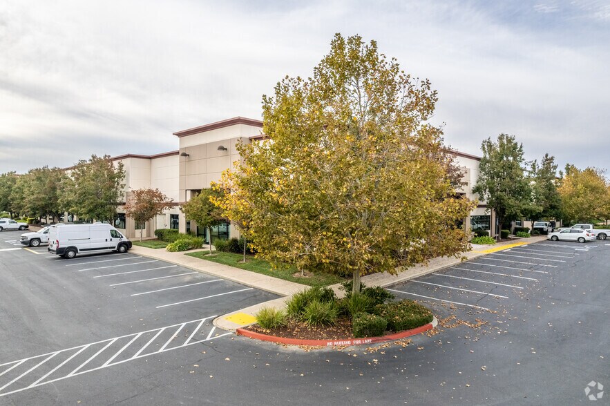 More Photos Of 1040 Riverside Pky, West Sacramento Light Manufacturing For Lease