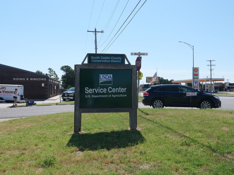 More Photos Of 1001 Petree Rd, Anadarko Office For Sale