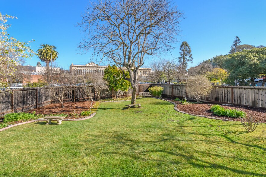 More Photos Of 8 Keller St, Petaluma Office Residential For Sale