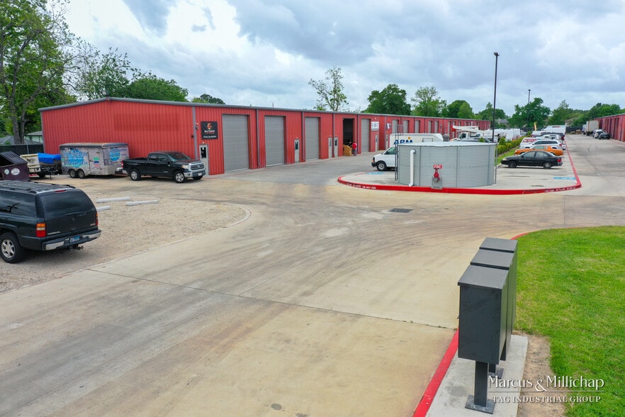 More Photos Of 5801 Breen Dr, Houston Warehouse For Sale
