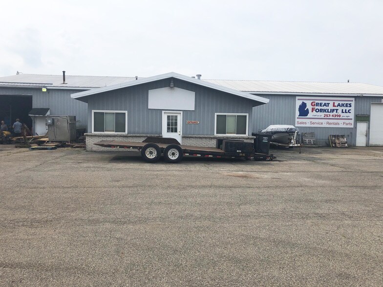 More Photos Of 3410 SW Chicago Dr, Grandville Warehouse For Lease