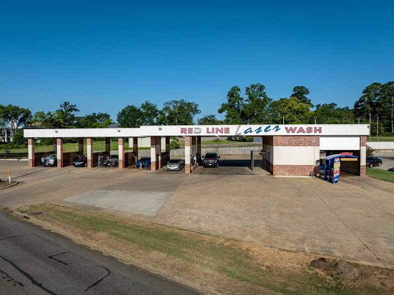 More Photos Of 109 S Greer Blvd, Pittsburg Carwash For Sale