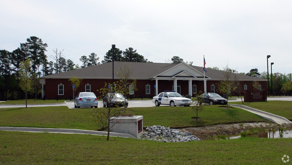 More Photos Of 139 Southern Blvd, Savannah Office For Sale