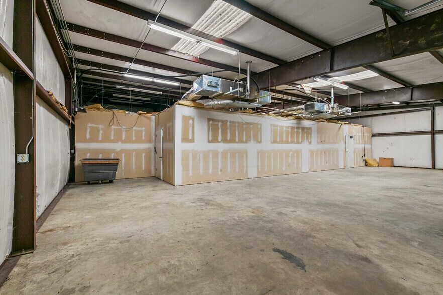 More Photos Of 125 Solleftea Dr, Madison Industrial For Lease