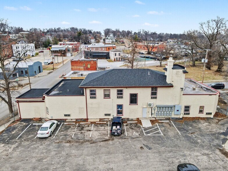 More Photos Of 1302 Faraon St, Saint Joseph Office For Sale
