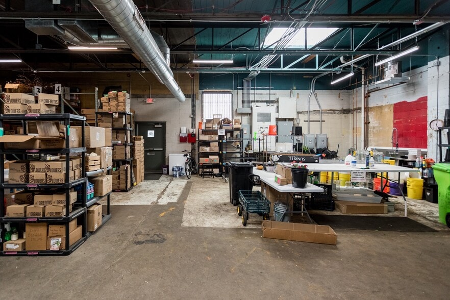 More Photos Of 1486 Gratiot Ave, Detroit Storefront For Sale