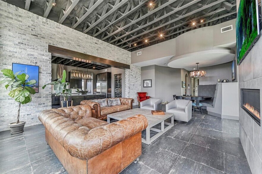 More Photos Of 316 Morningside Dr, Friendswood Loft Creative Space For Sale