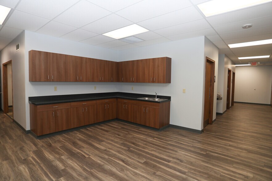 More Photos Of 2902 Foltz Dr, Edgewood Medical For Sale