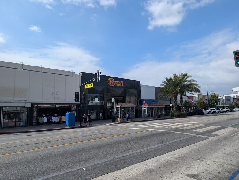 More Photos Of 6717-6719 Pacific Blvd, Huntington Park Storefront For Lease