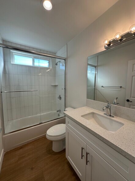 More Photos Of 2226 Voorhees Ave, Redondo Beach Apartments For Sale