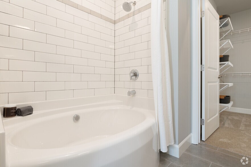 More Photos Of 655 S Sierra Madre St, Colorado Springs Apartments For Lease