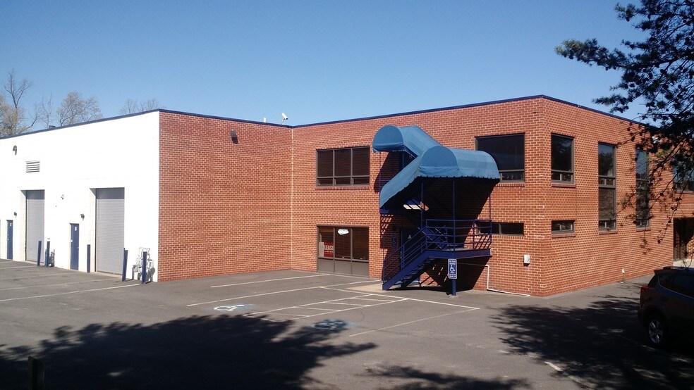 Primary Photo Of 7942 Cluny Ct, Springfield Warehouse For Lease