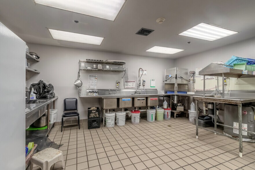 More Photos Of 1050 Ocean Shore Blvd, Ormond Beach Apartments For Sale