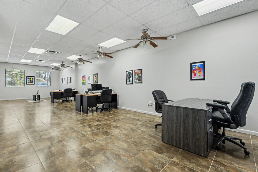More Photos Of 10600 Griffin Rd, Cooper City Office For Lease