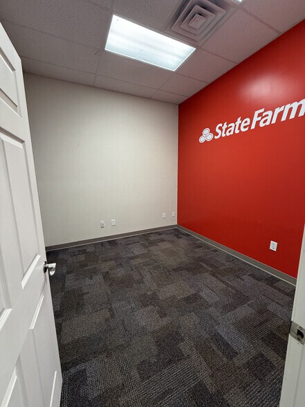 More Photos Of 420-452 Peppers Ferry Rd NW, Christiansburg Unknown For Lease