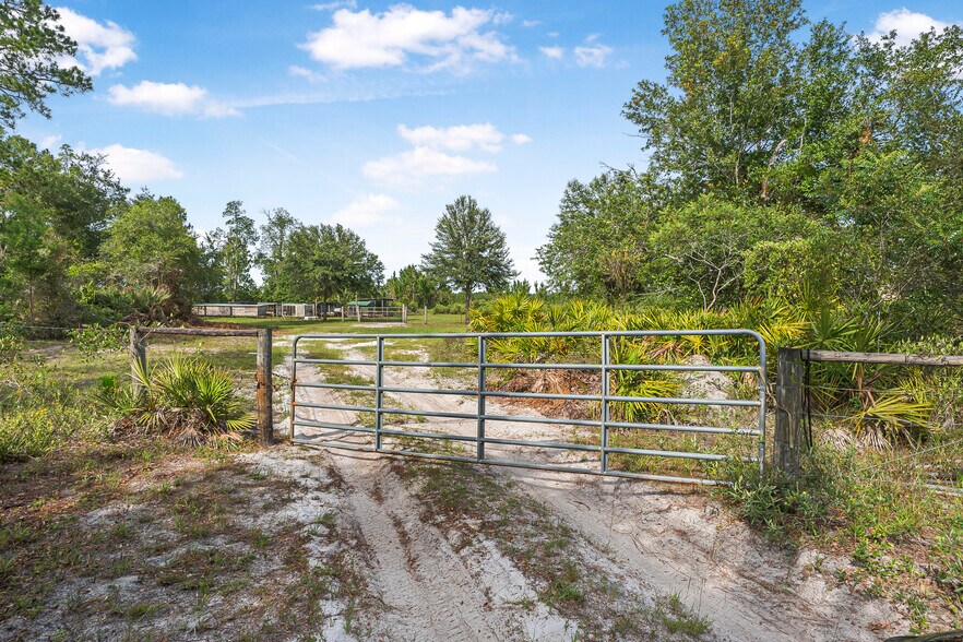 More Photos Of N US Hwy 17, Pierson Land For Sale