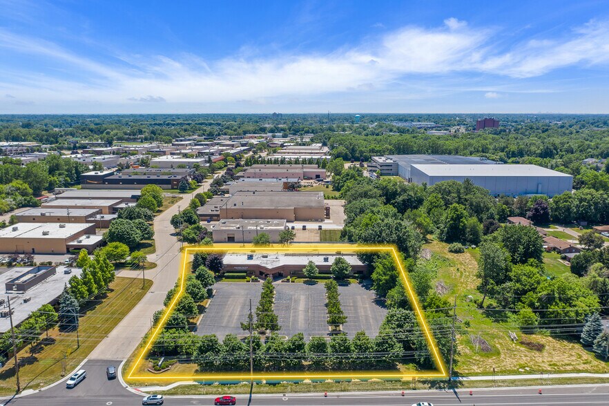 More Photos Of 22550 Hall Rd, Clinton Township Office For Sale
