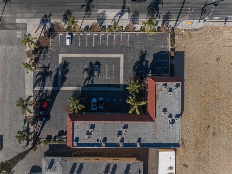 More Photos Of 43613 Ca-74, Hemet Unknown For Lease