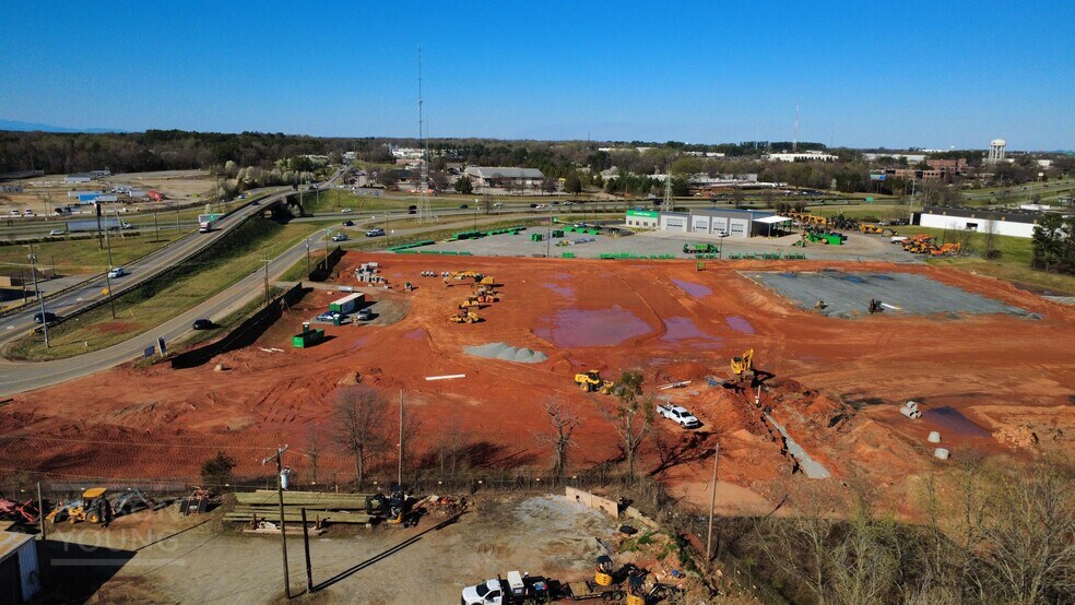 More Photos Of 1095 Simuel Rd, Spartanburg Warehouse For Lease