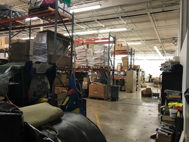More Photos Of 103 Bauer Dr, Oakland Manufacturing For Lease