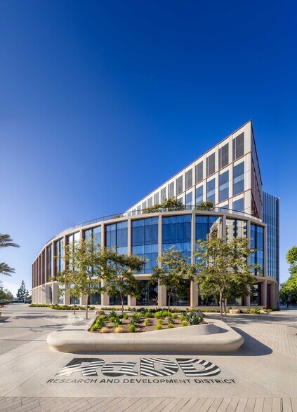 More Photos Of 937 N Harbor Dr, San Diego Unknown For Lease