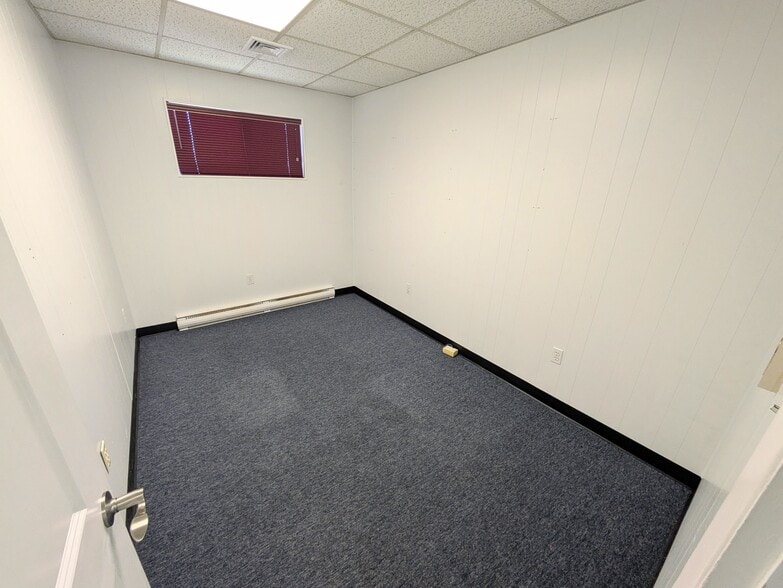 More Photos Of 1365 Blue Mountain Dr, Danielsville Office For Sale