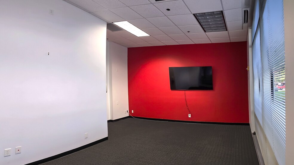 More Photos Of 2145 Metrocenter Blvd, Orlando Office For Lease