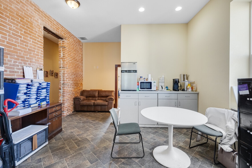 More Photos Of 3201 N 9th St, St, Saint Louis Warehouse For Sale