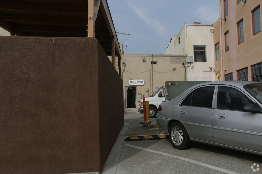 More Photos Of 100 S Euclid Ave, Ontario Storefront For Lease